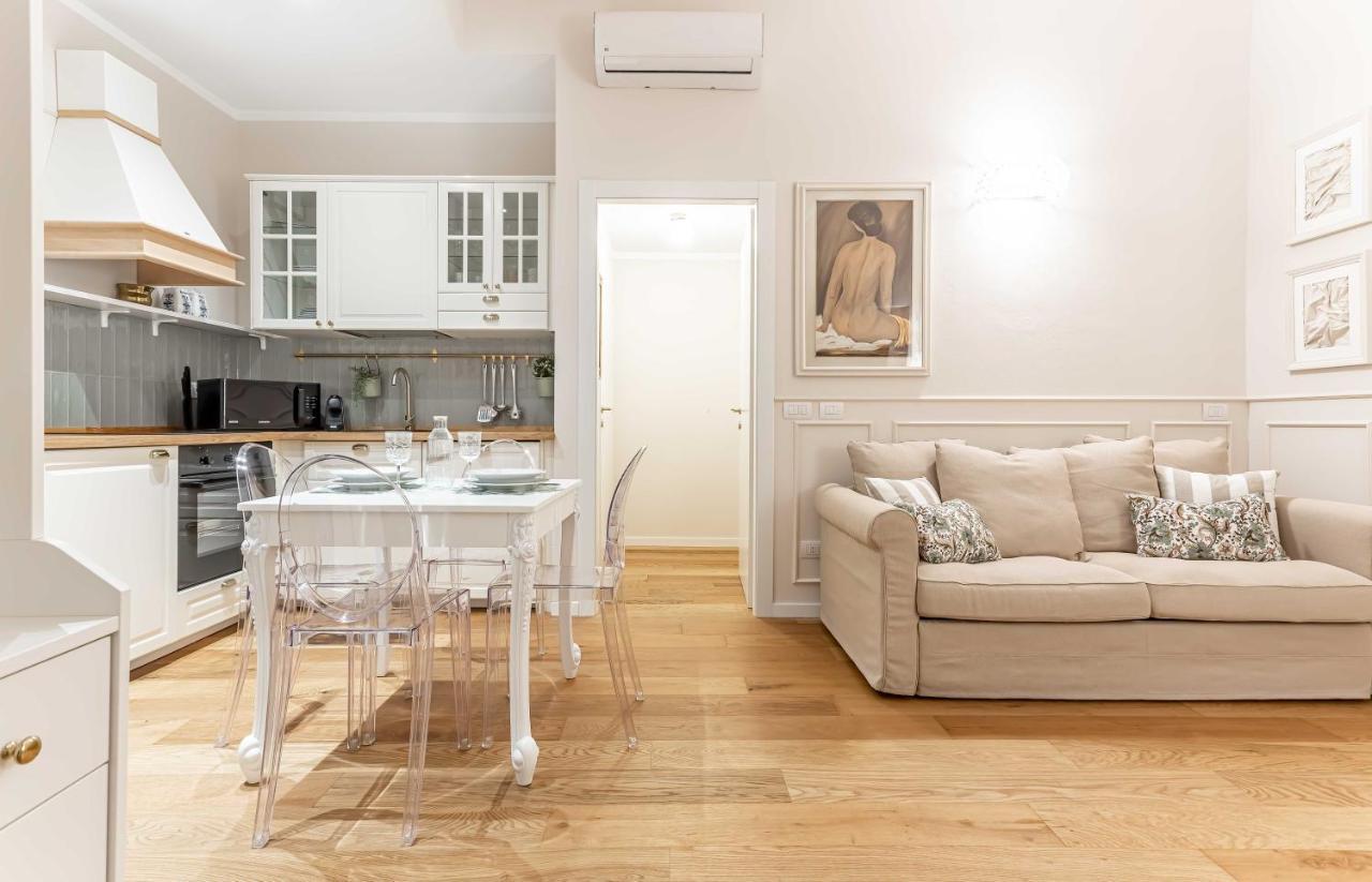 Casa Colonna Romantic Apartment Corso Di Porta Ticinese Милано Екстериор снимка